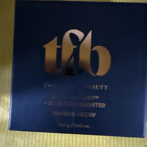 Trust fund beauty Bronze Glow Highlighter